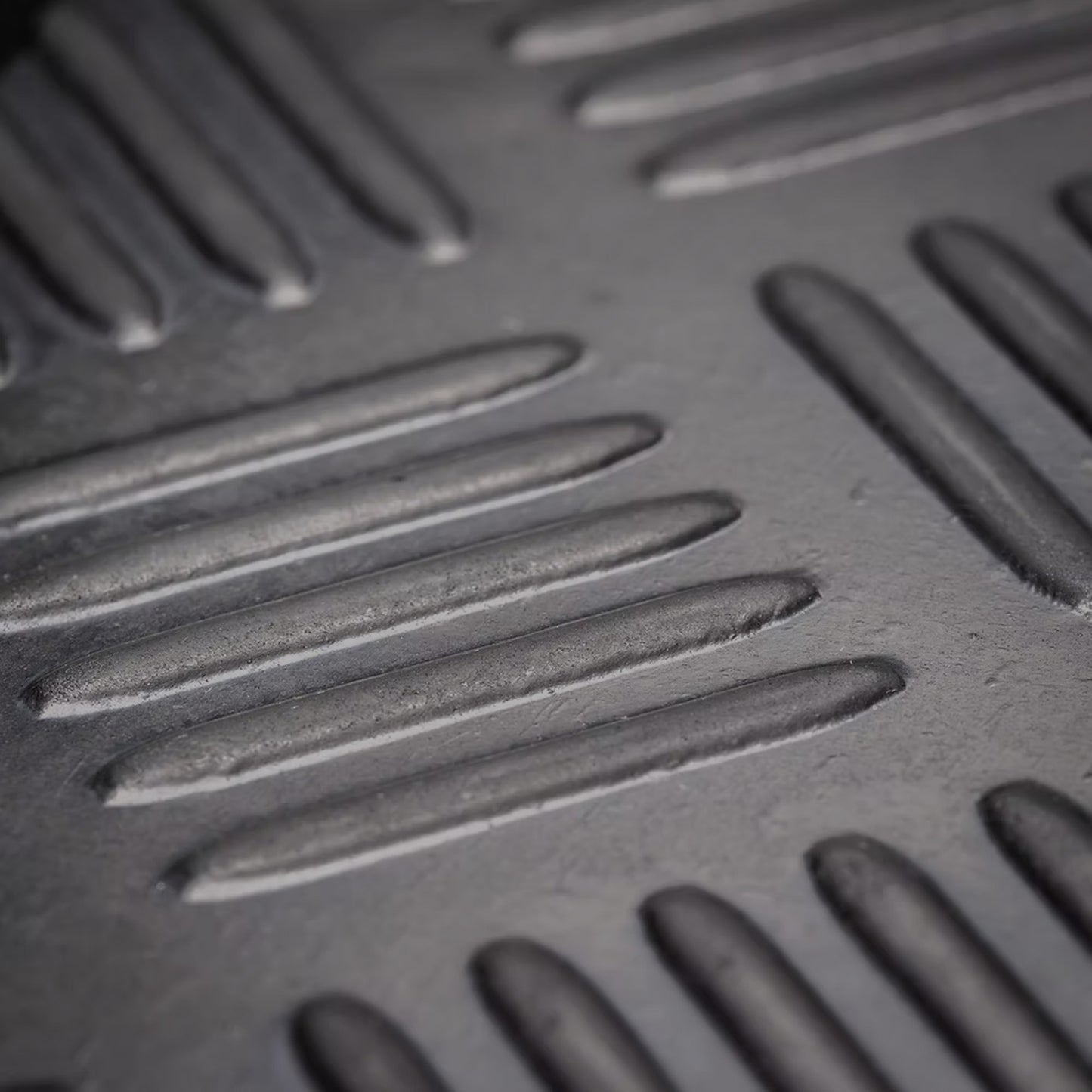 Rubber Flooring Heavy Duty Shock Absorbing Matting Bar Pattern (1.5m Wide Roll)